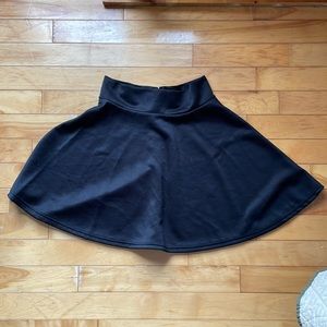 Black skater skirt